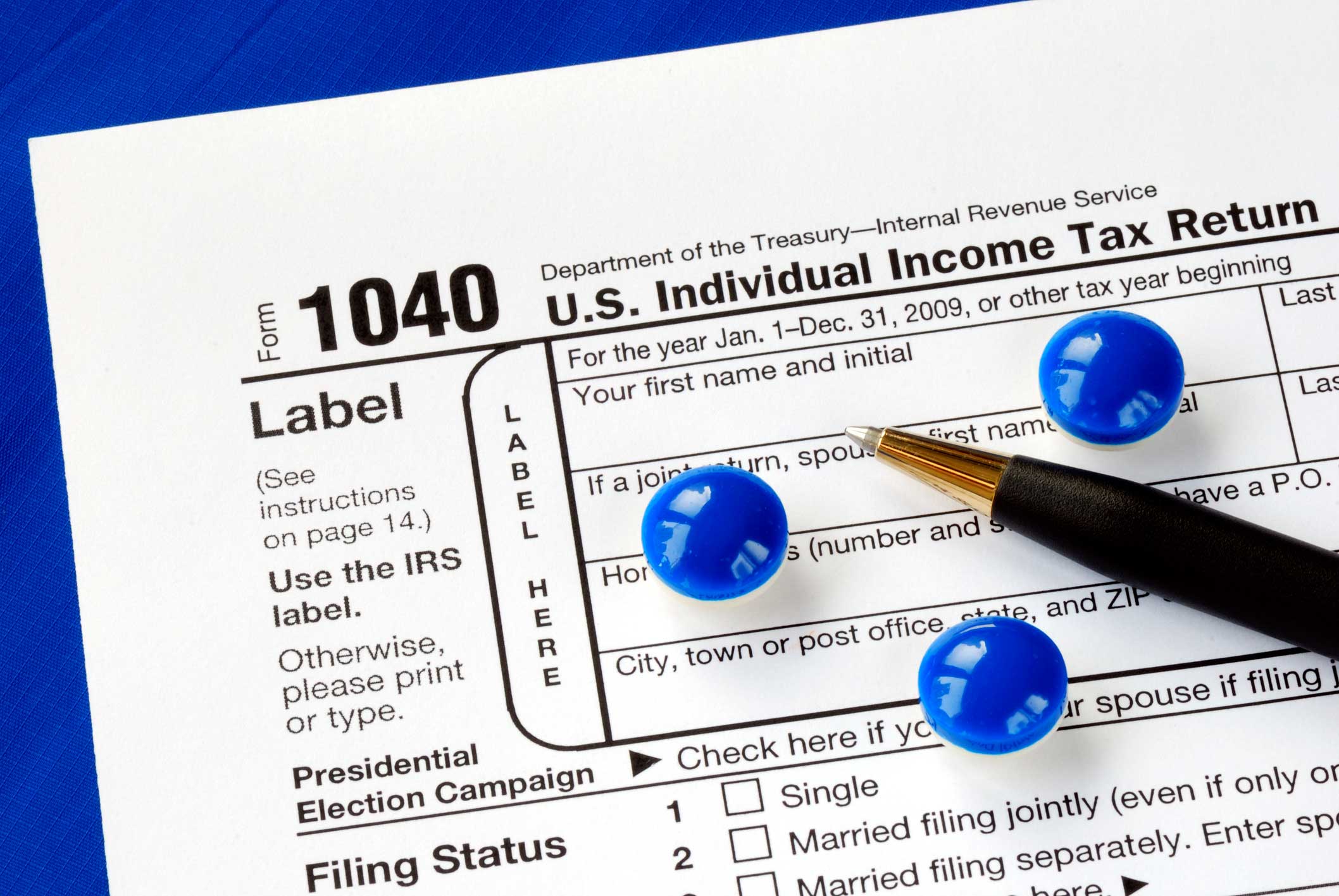 1040 Tax form illustration
