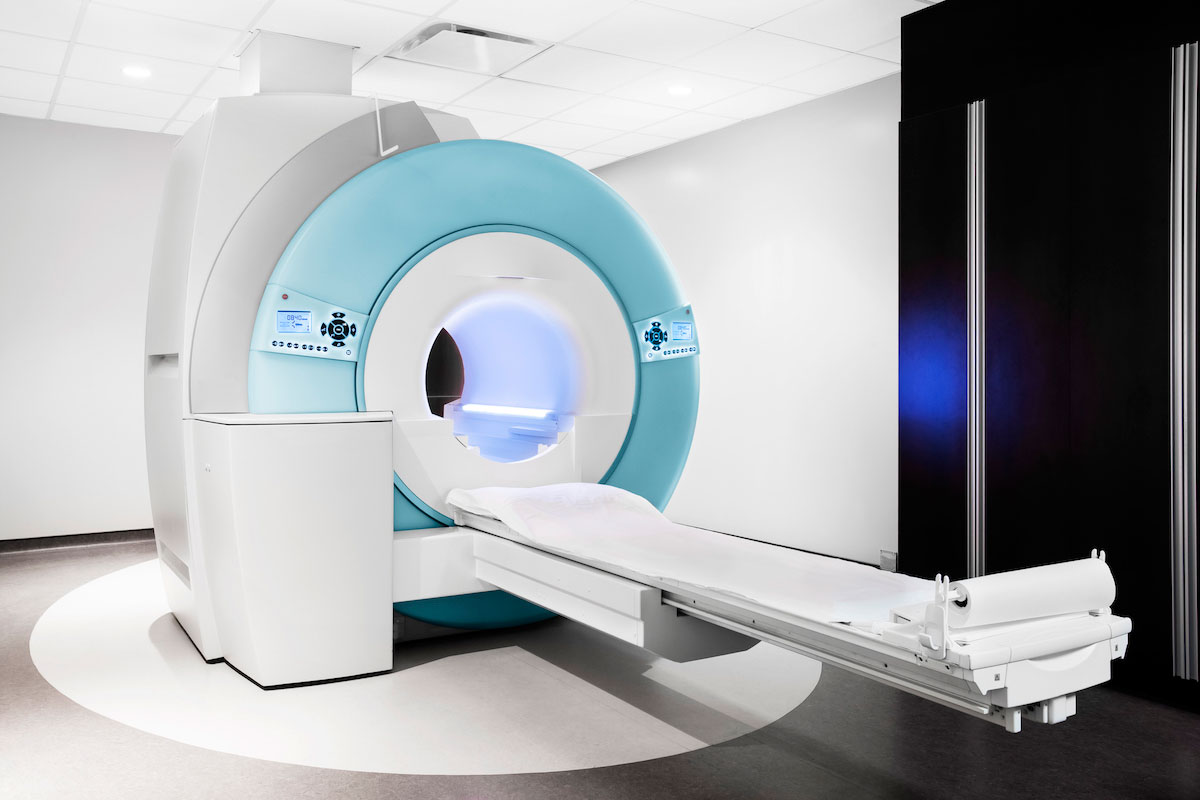 open vs closed mri machine