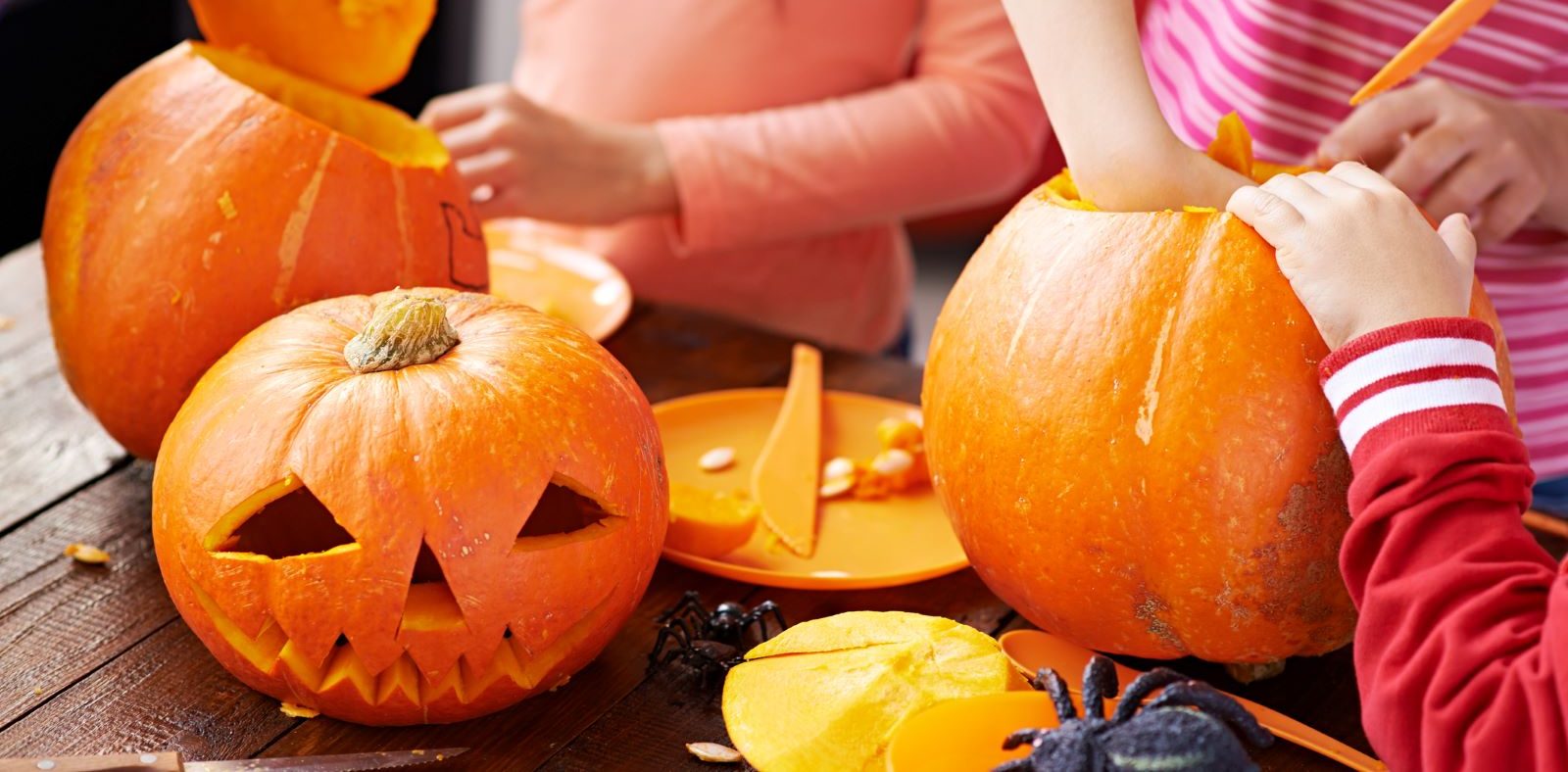 2 Simple Tips to Avoid Injuries While Pumpkin Carving