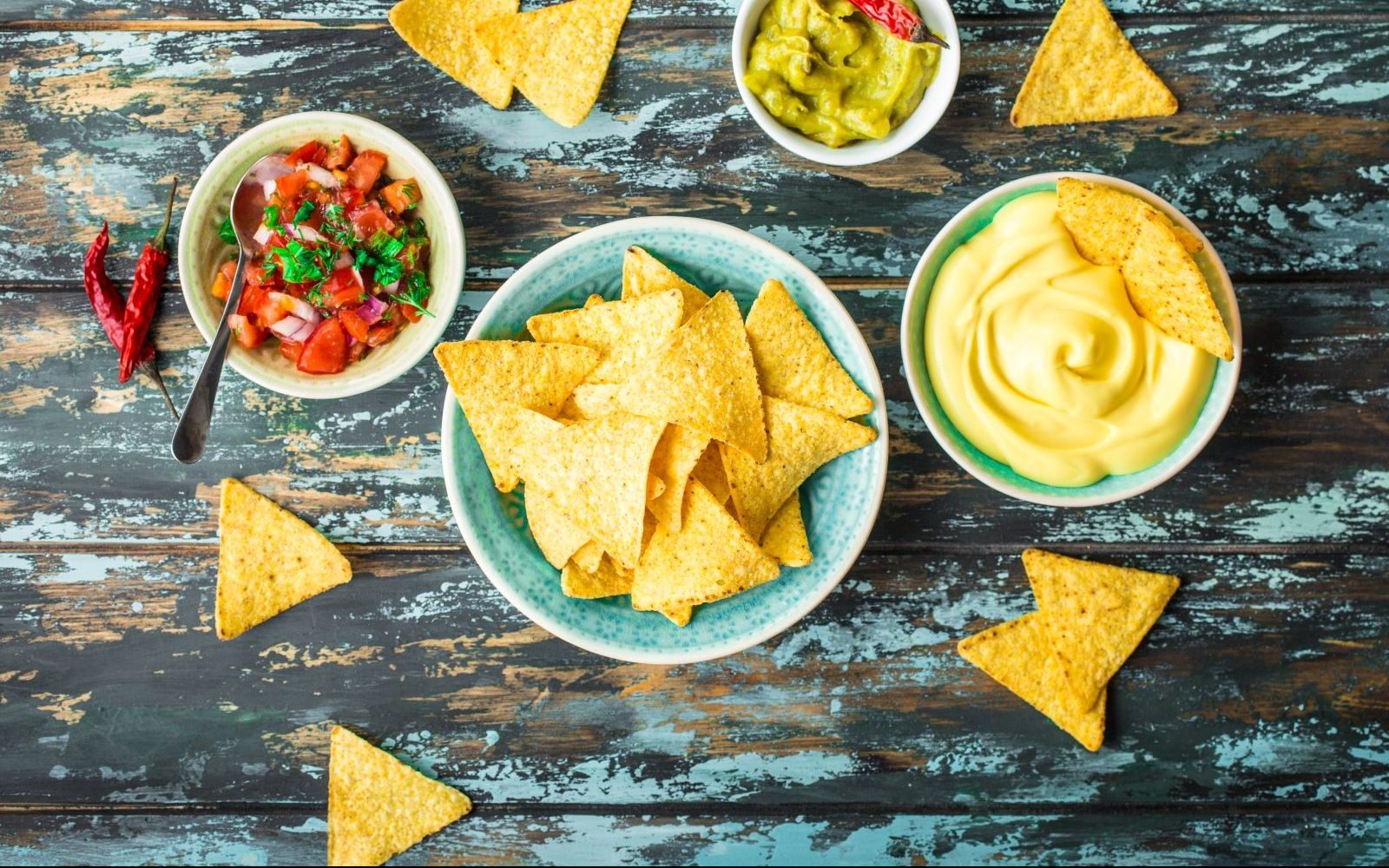 To help you enjoy a guilt-free Cinco de Mayo, we got the scoop on the health benefits of three favorites – salsa, guacamole and queso.