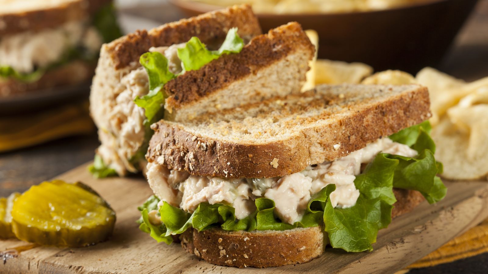 Can Too Much Tuna Cause Mercury Poisoning?