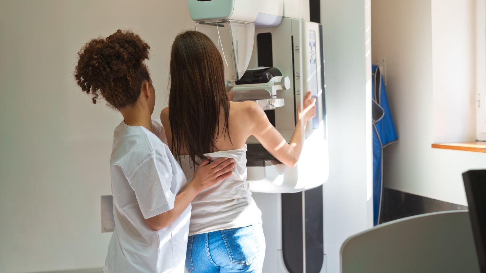 At What Age Should I Start Getting Mammograms?