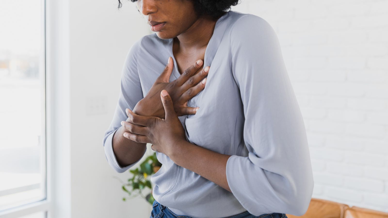 7 Causes of Heartburn That Aren’t Food-Related