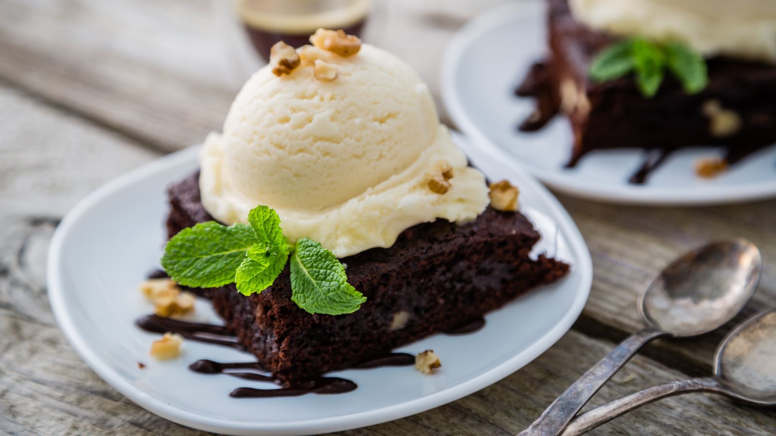 Why You Always Crave Dessert After Dinner