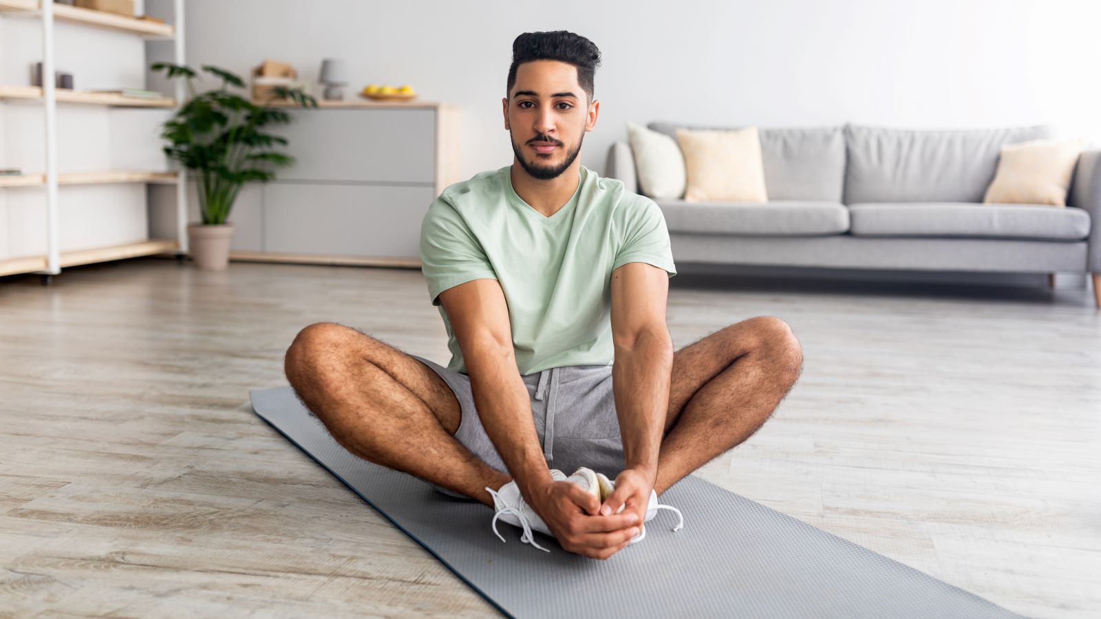 4 Stretches for Tight Hip Muscles
