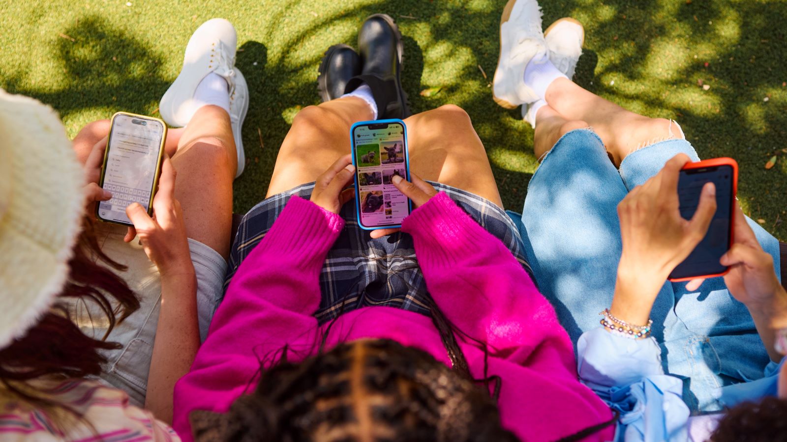 This Is What Doomscrolling Does to Your Brain