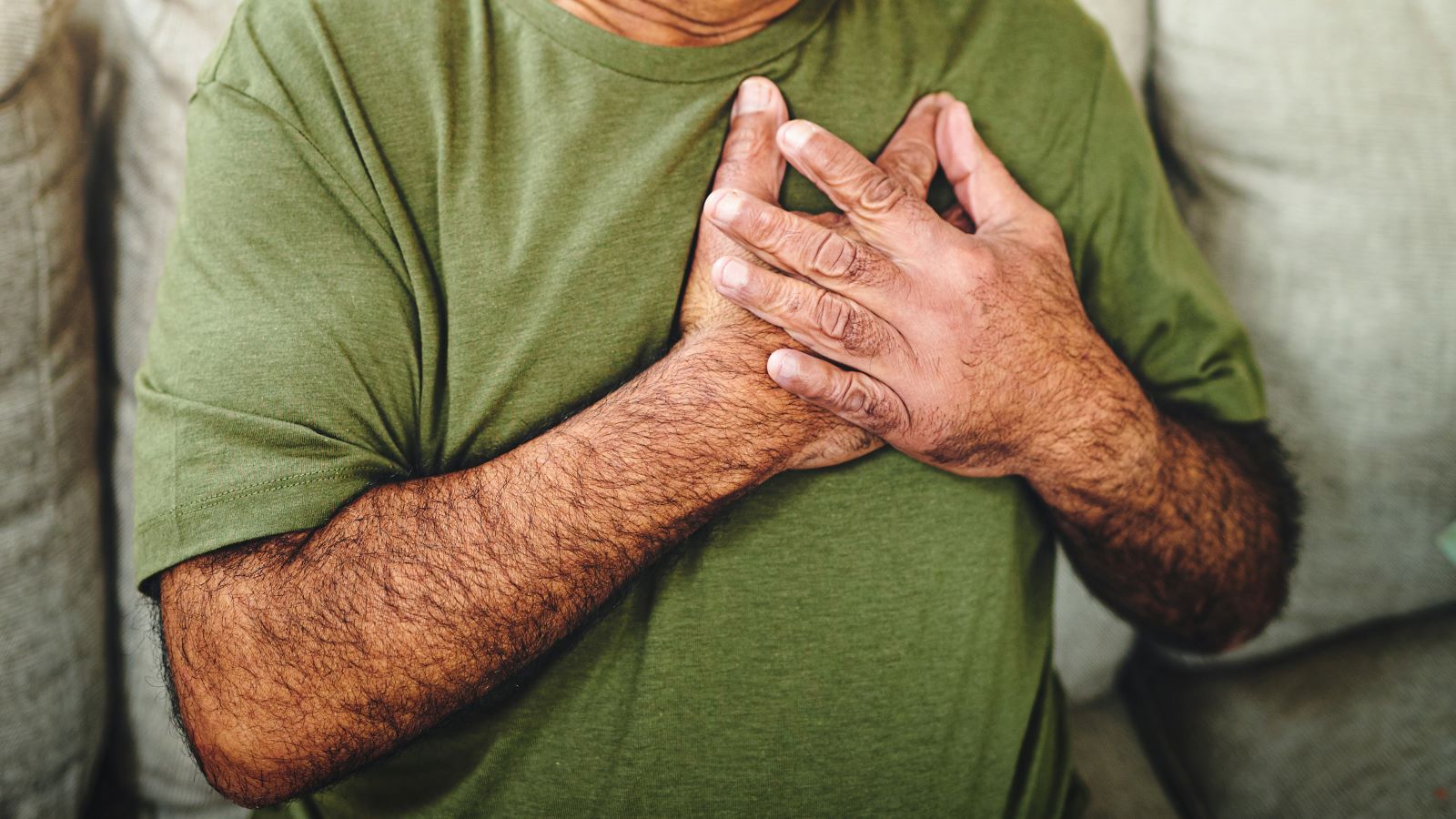 This Is What Clogged Arteries Actually Feel Like