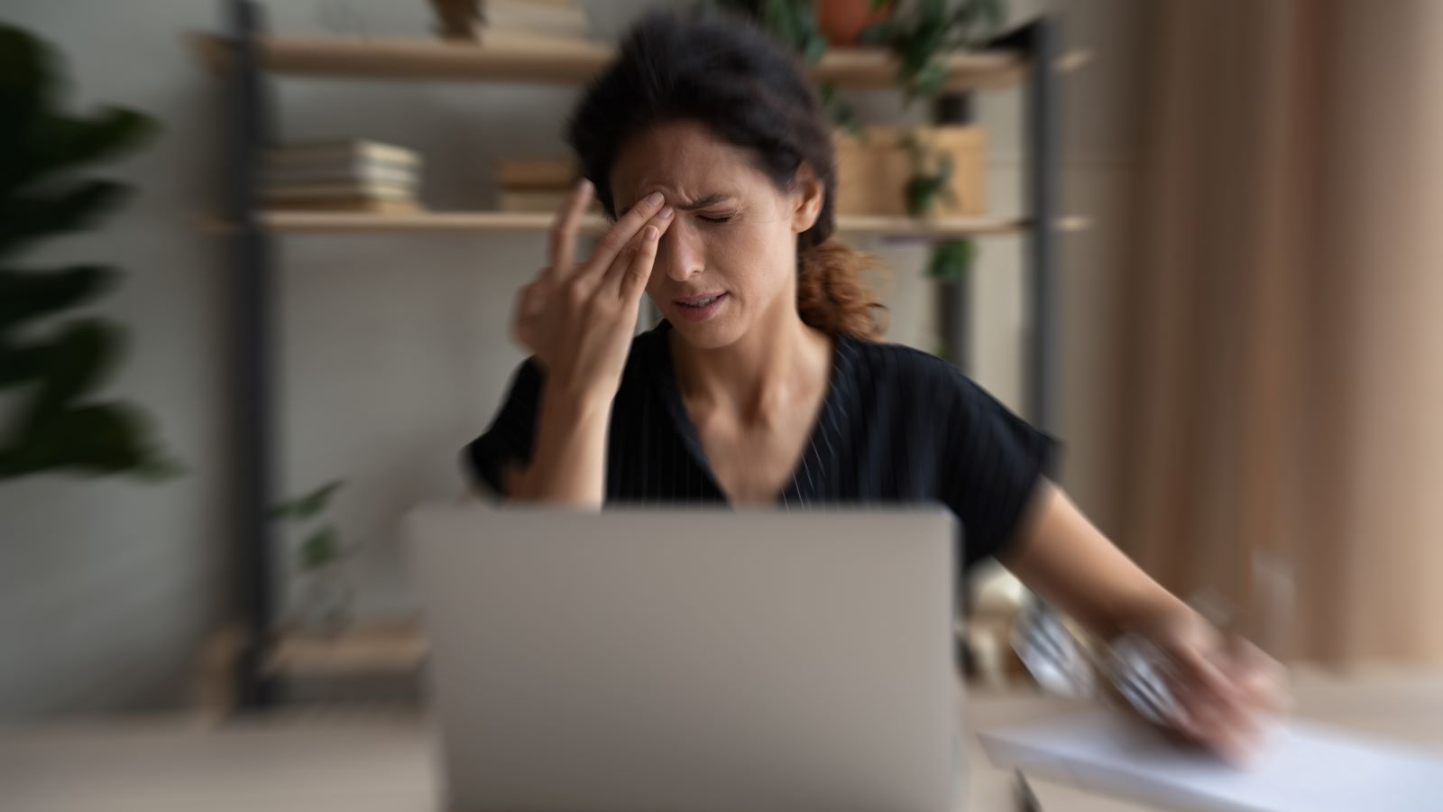 6 Early Symptoms of MS to Watch For