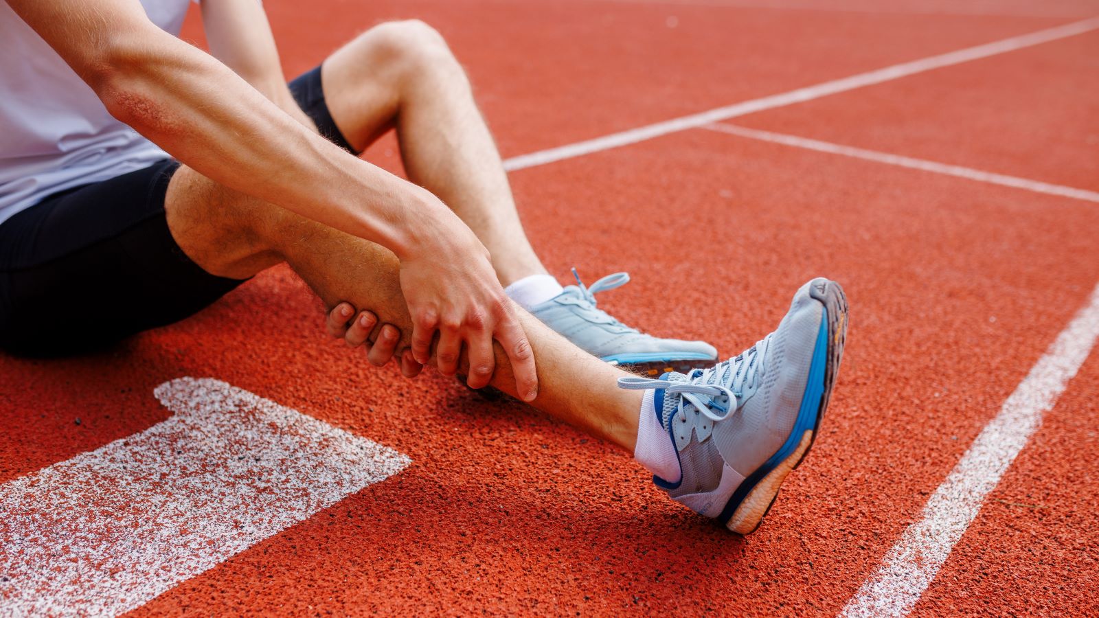 5 Signs Your Soreness Is Actually a Stress Fracture