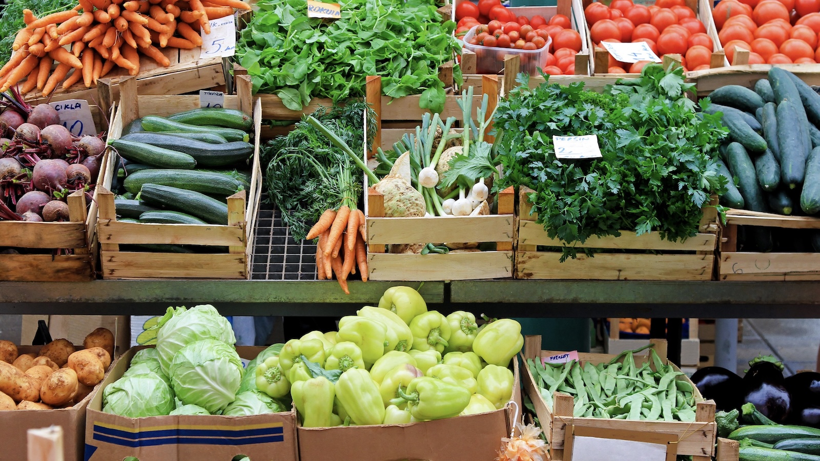 Cyclosporiasis Outbreak: 6 Ways to Keep Your Produce Safe