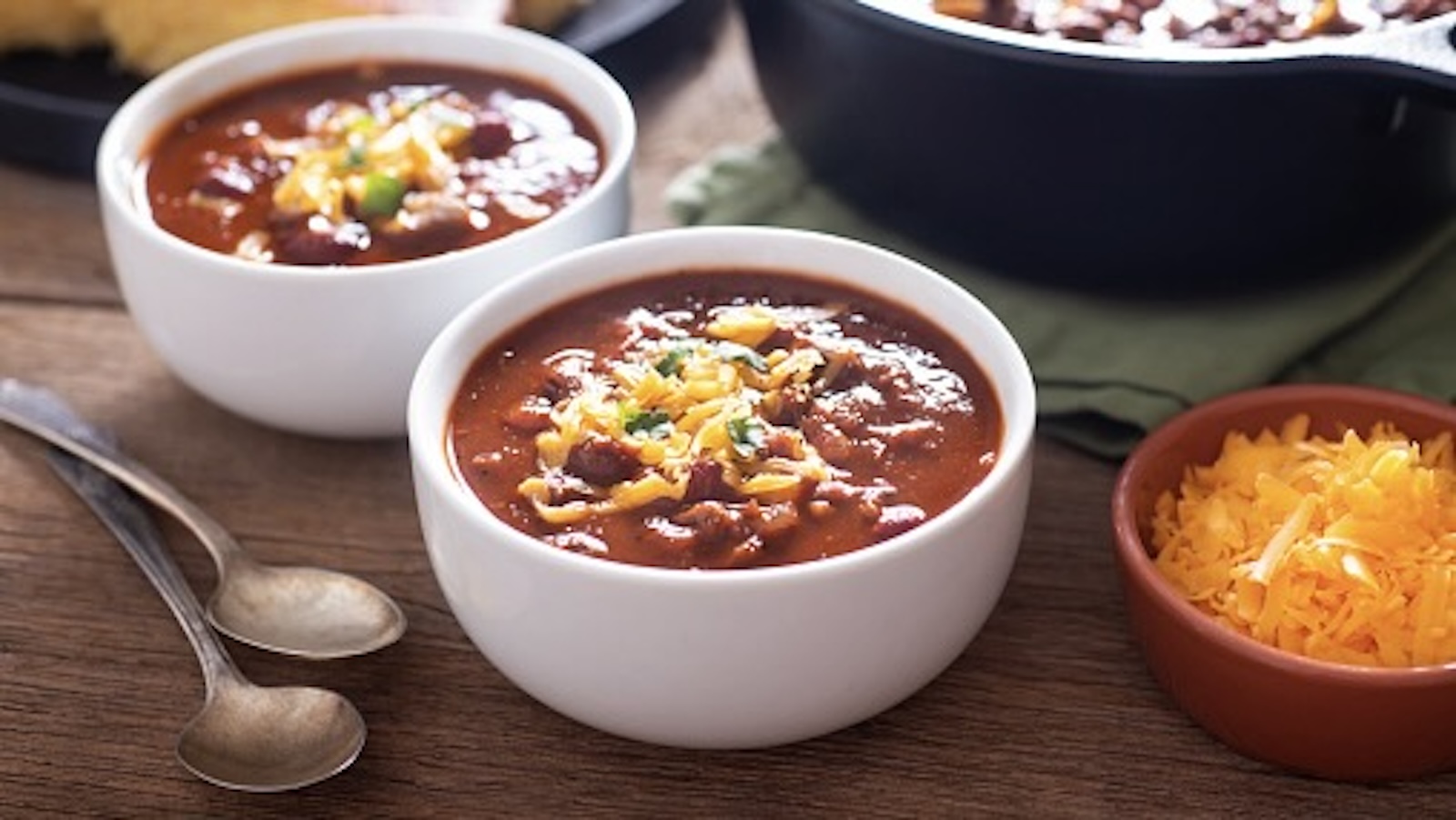 4 Healthy Chili Recipes for Game Day